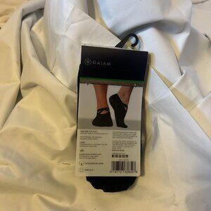 NWT Black 2-Pack: Gaiam Criss-Cross Grippy Yoga/Barre Socks (Fits Size 5-10)